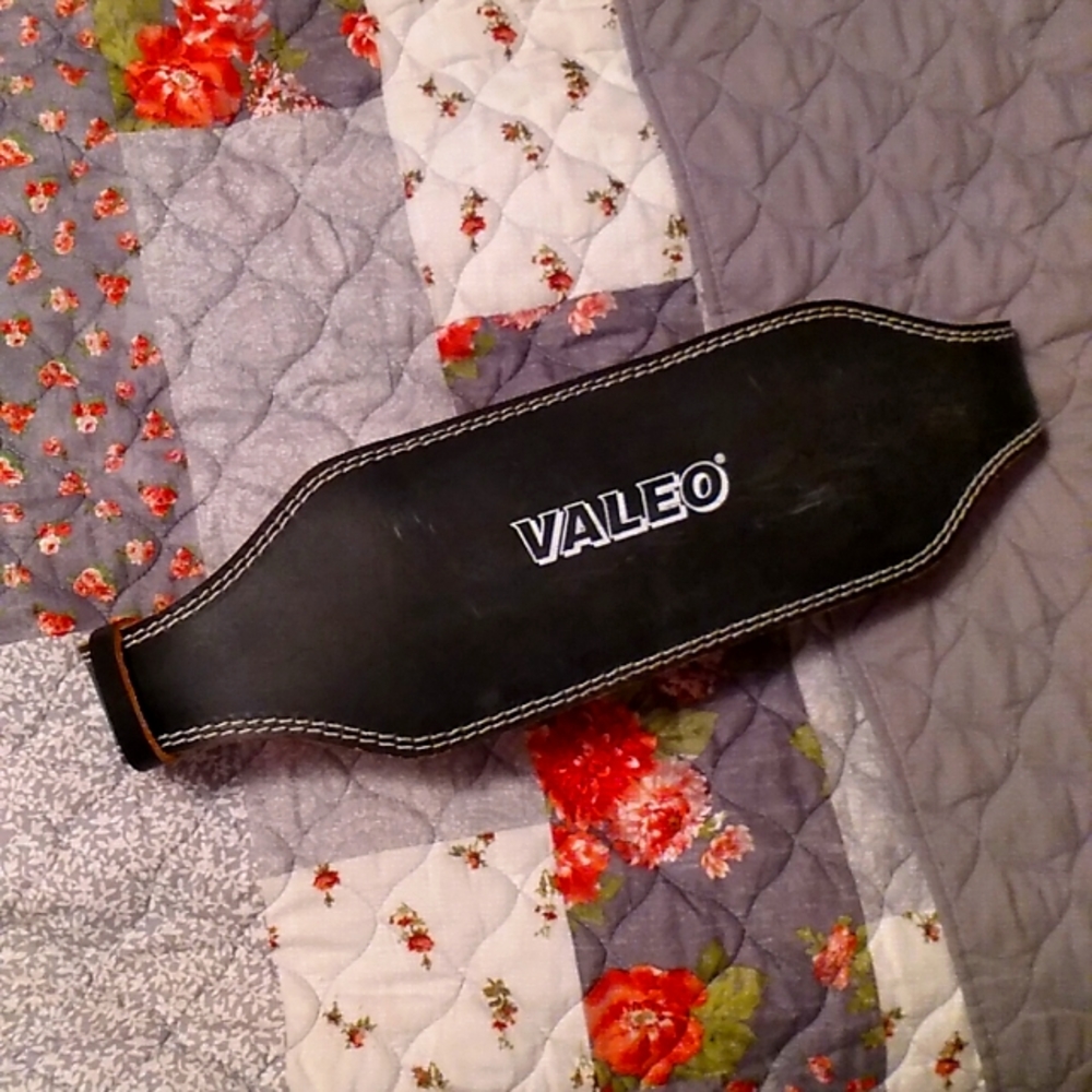 VALEO Weight Lifting Belt for Back Support All Leather In Good Condition